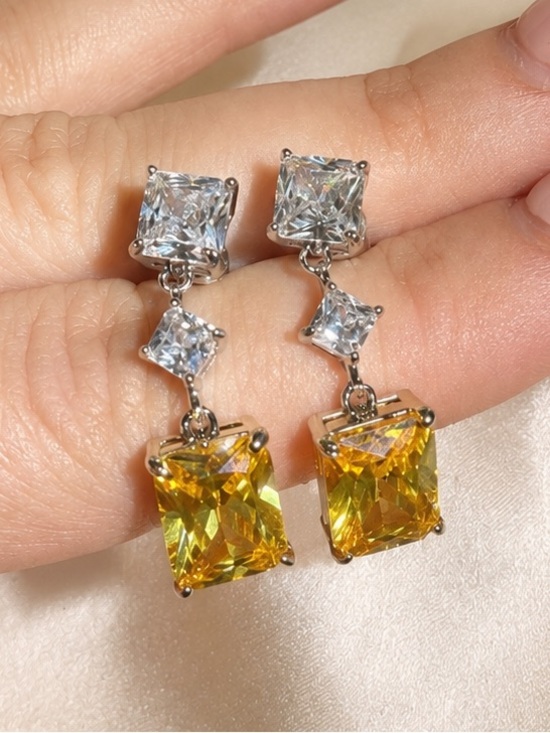 Jewelry - Yellow Diamond Earrings